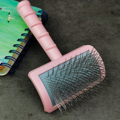brosse pour chien peigne incurve